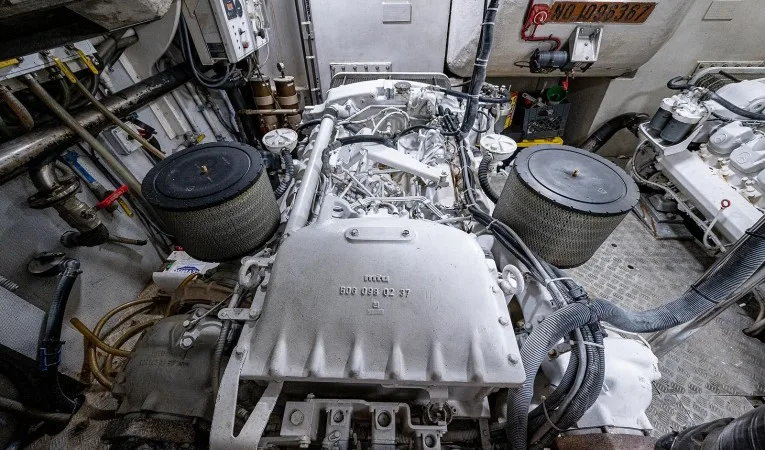 70 Azimut 