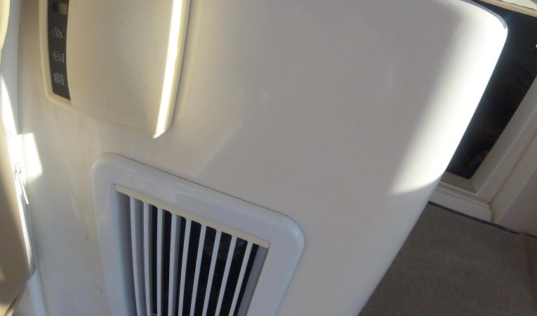 34 Mainship Cockpit A/C