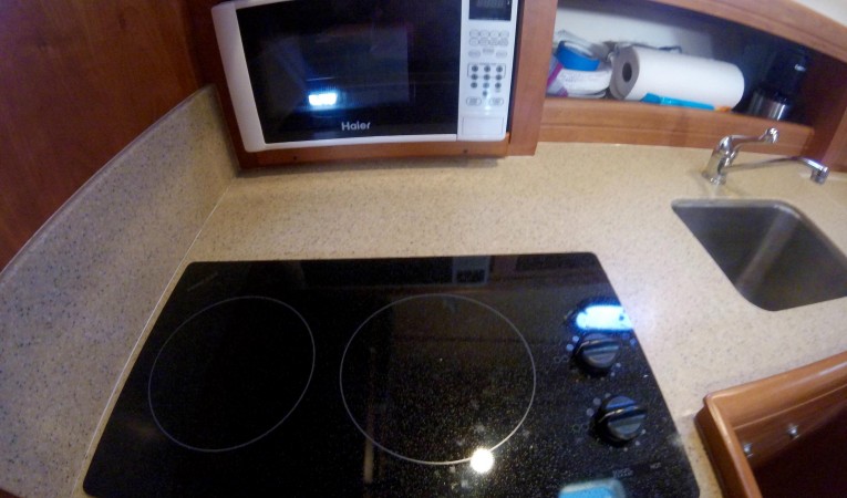 34 Mainship Galley (3)