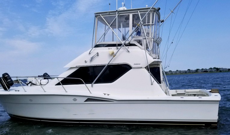 39 Hatteras 