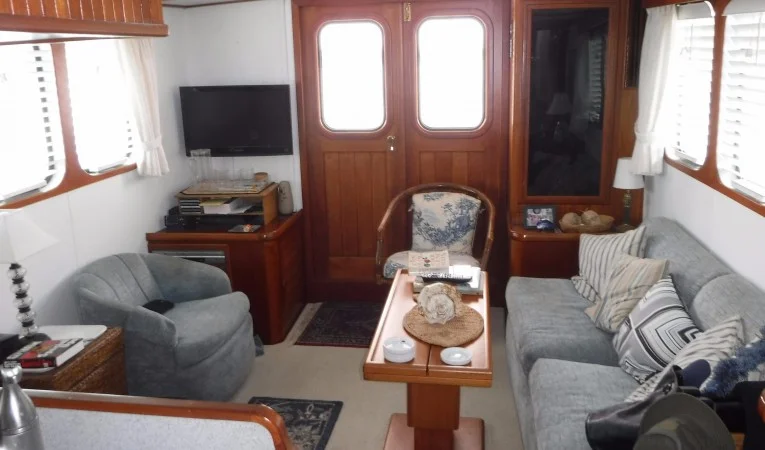 50 Seaton MAIN SALON