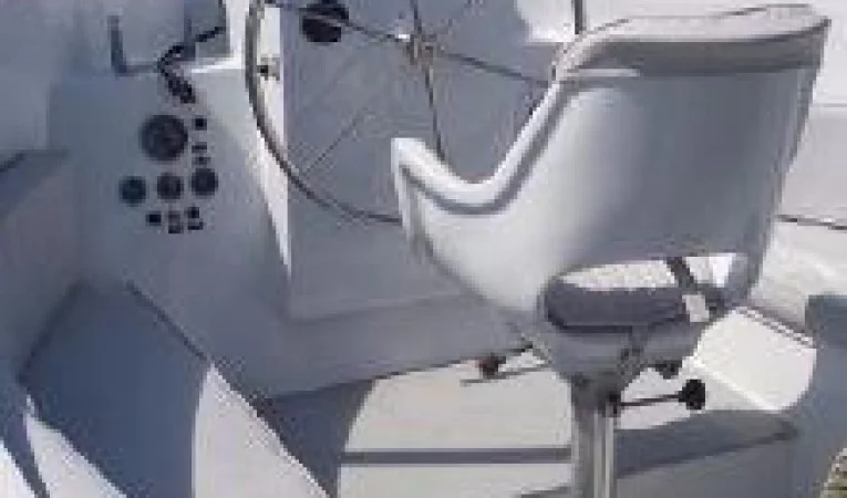 50 Seaton FLYBRIDGE CONTROLS