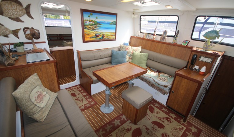 44 Endeavour forward to starboard in salon