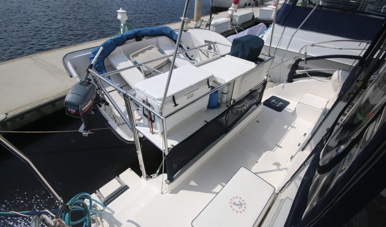 44 Endeavour transom detail