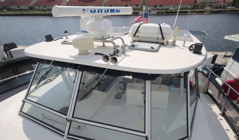 44 Endeavour pilot house detail