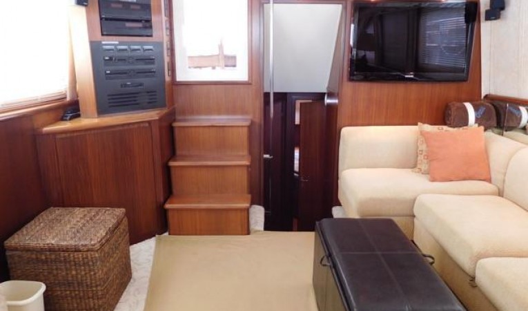 48 Hatteras Salon - Looking Aft
