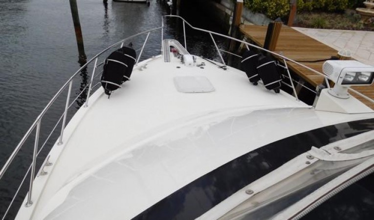 48 Hatteras Foredeck