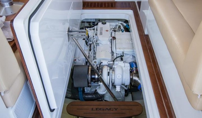 32 Legacy Yachts Engine Room, Electric Hatch