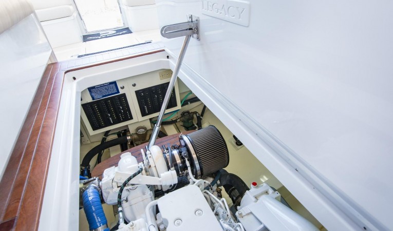 32 Legacy Yachts Engine Room