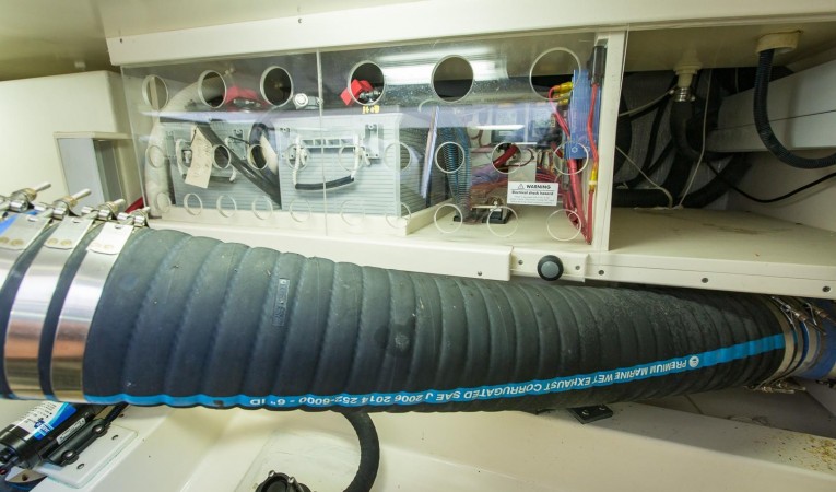 32 Legacy Yachts Engine Exhaust