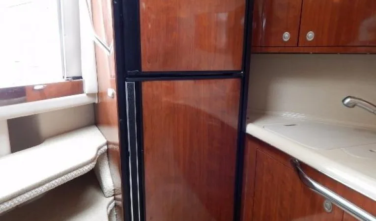 38 Sea Ray Refrigerator