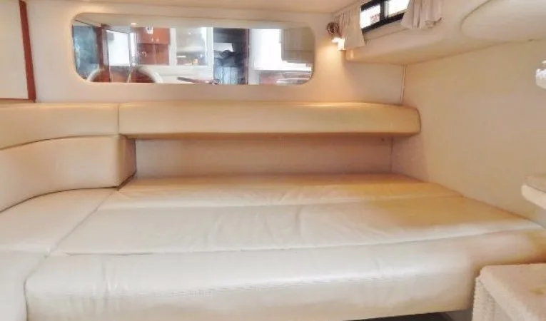 38 Sea Ray Aft Stateroom Berth