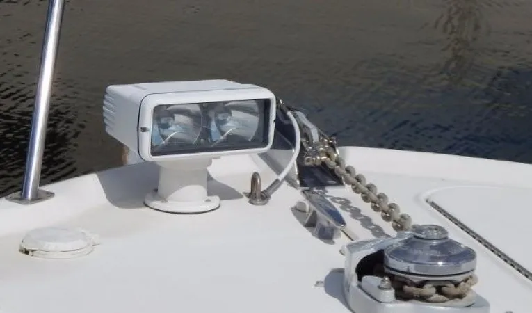 38 Sea Ray Spotlight