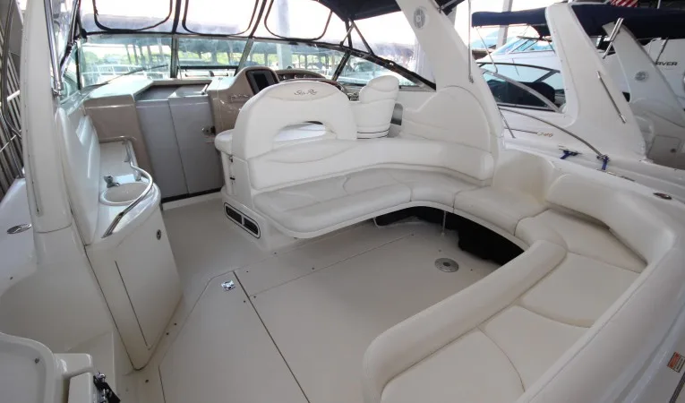38 Sea Ray Aft Cockpit
