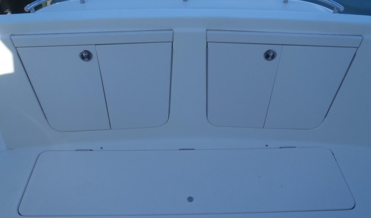 41 Meridian Cockpit storage lockers