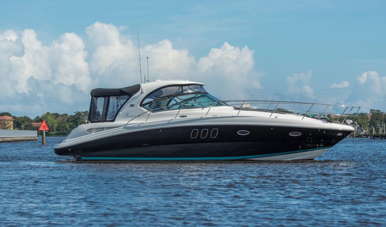 38 Sea Ray 
