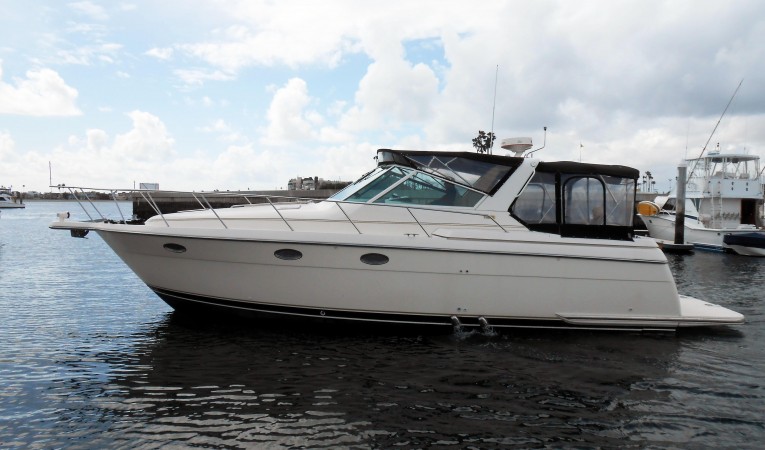 35 Tiara Yachts 