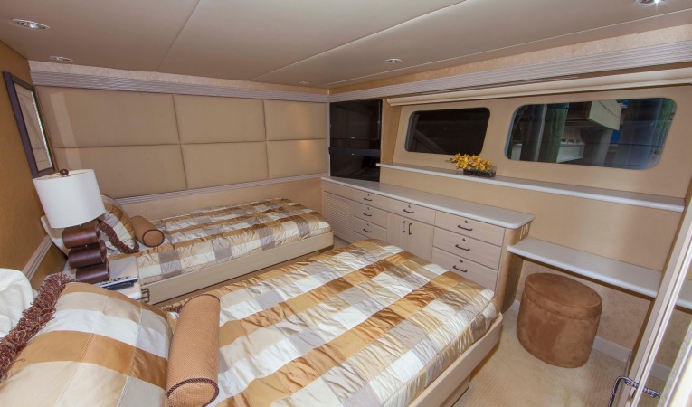 103 Westship PORT GUEST S/R