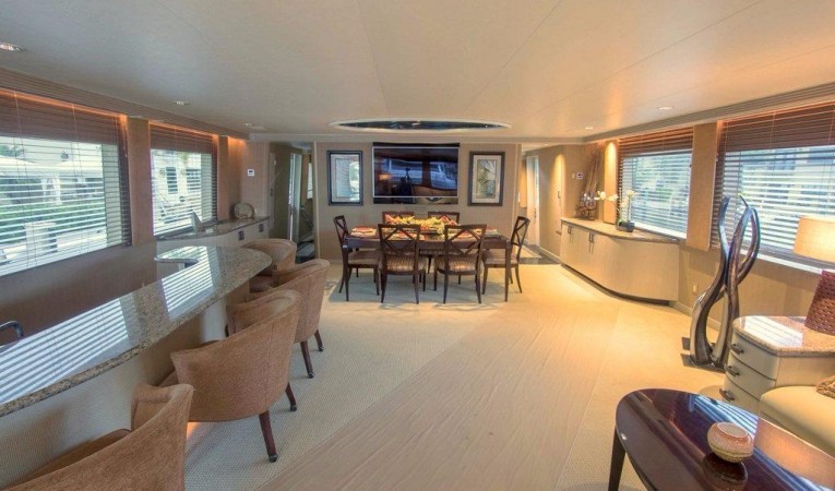 103 Westship MAIN SALON