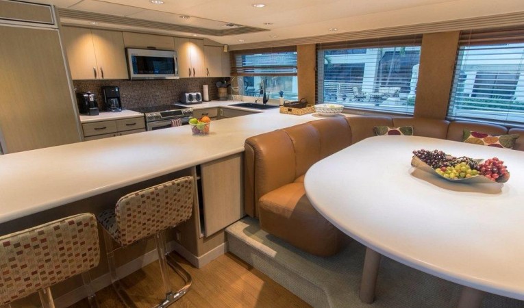 103 Westship "COUNTRY KITCHEN"