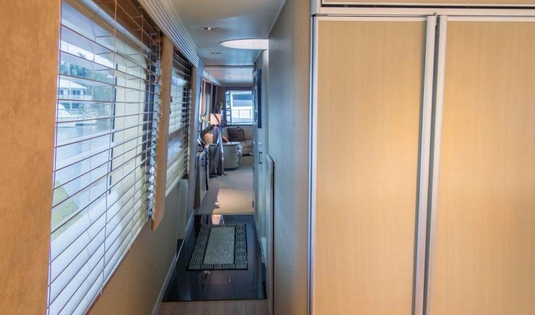 103 Westship MAIN DECK