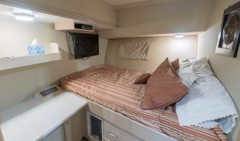 103 Westship CREWS' QUARTERS