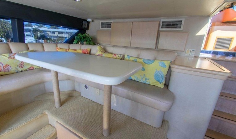 103 Westship ENCLOSED PILOT HOUSE