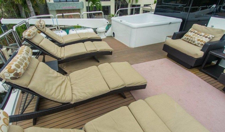 103 Westship BOAT DECK