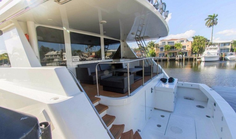 103 Westship COCKPIT