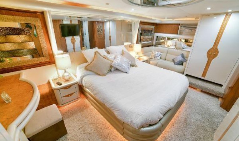 75 Millennium Super Yachts 