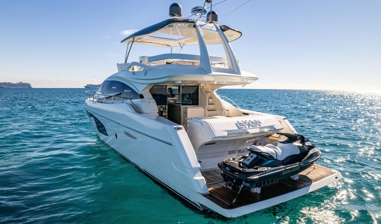 65 Ferretti Yachts 