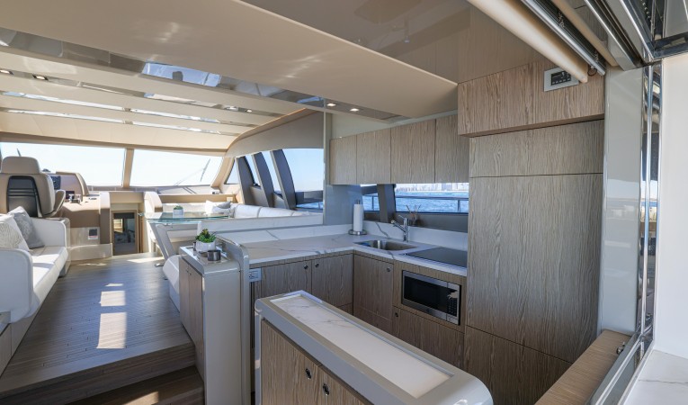 65 Ferretti Yachts 