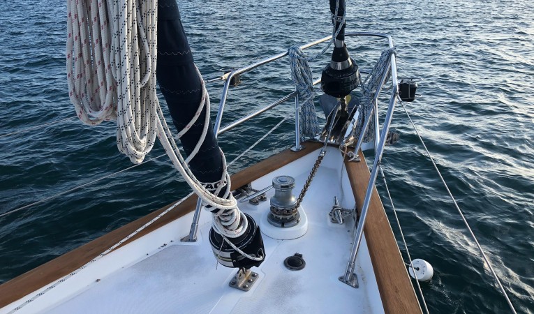 48 Tayana Fore deck staysail furler, windlass and Genoa curler