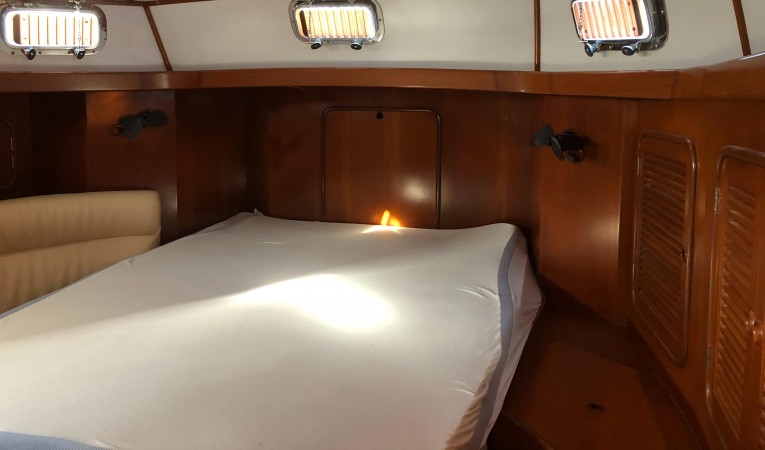 48 Tayana Aft cabin