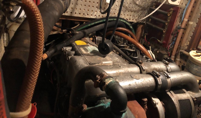 48 Tayana Engine room