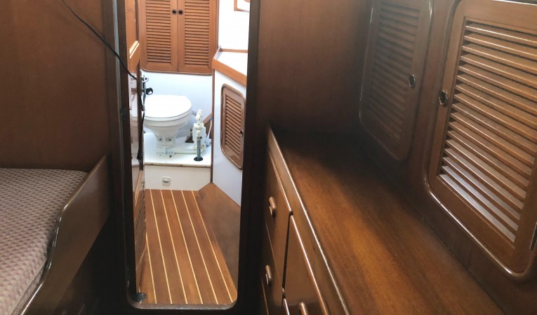 48 Tayana View towards the bow