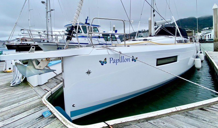 44 Jeanneau 