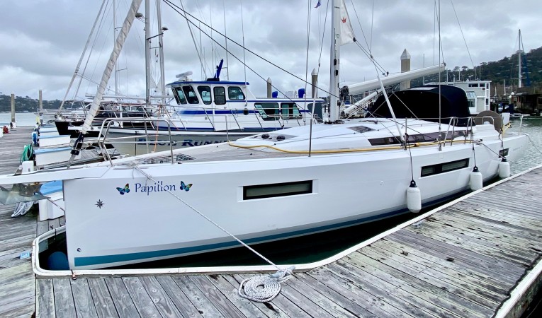 44 Jeanneau 