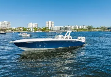 34' Midnight Express 2020