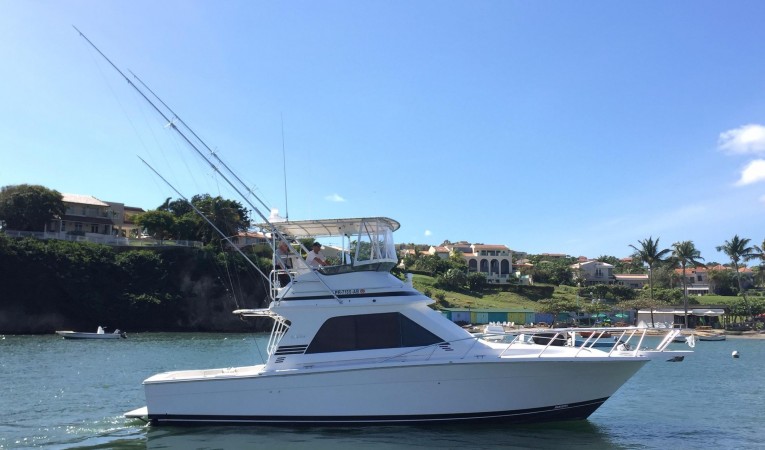 38 Blackfin 