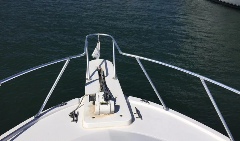 38 Blackfin 