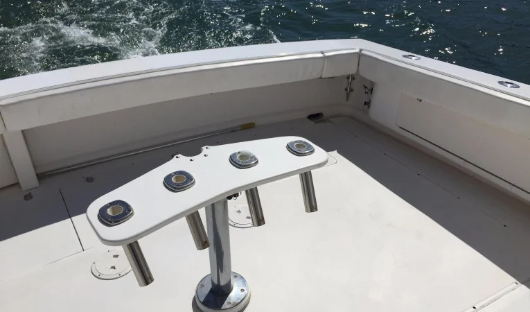 38 Blackfin 