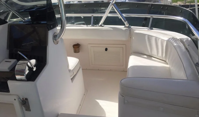 38 Blackfin 