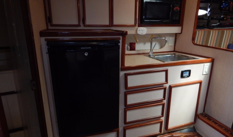 38 Blackfin Galley