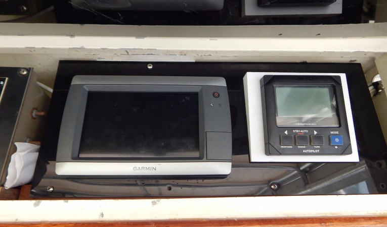 38 Blackfin GPS and Autopilot