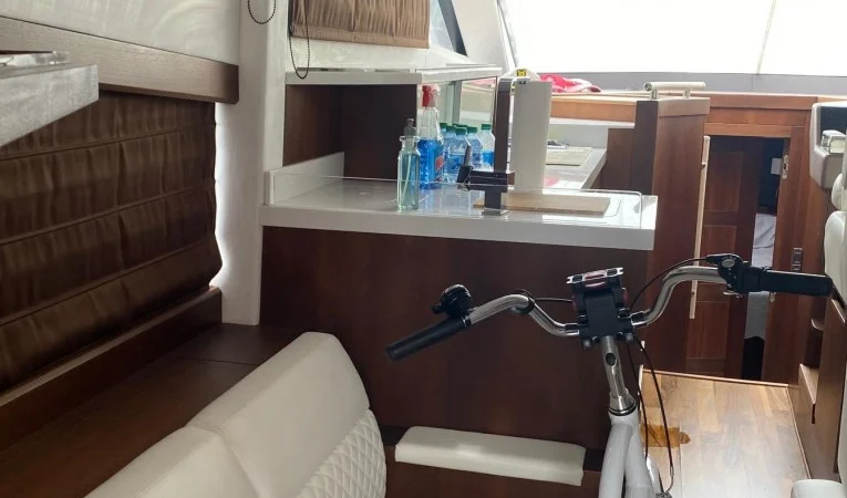 42 Galeon 
