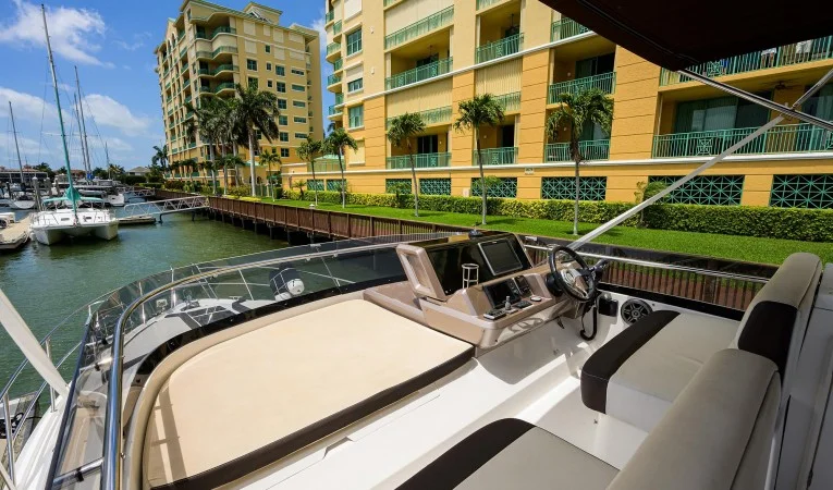 42 Galeon 