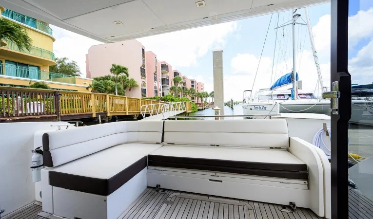 42 Galeon 