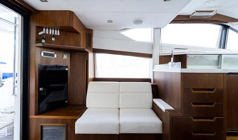 42 Galeon 