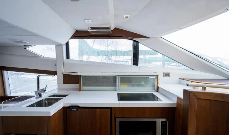 42 Galeon 